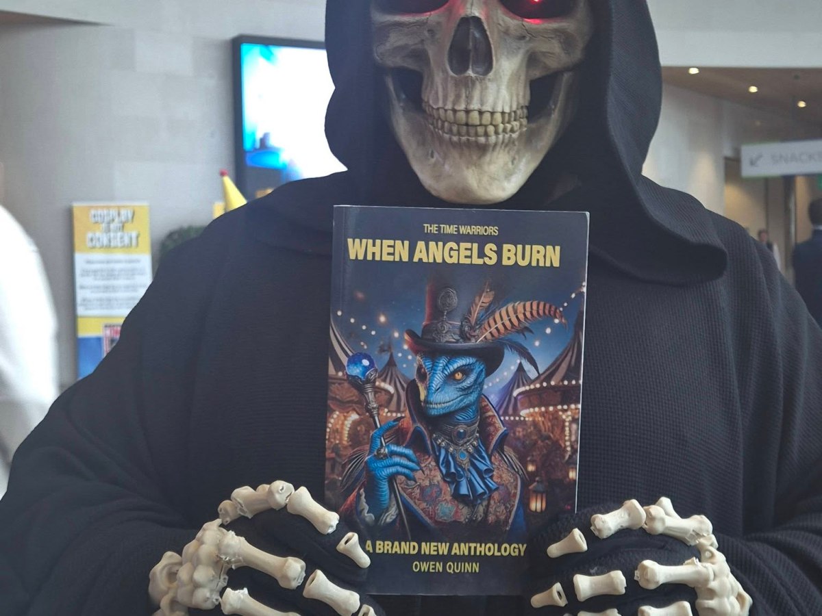 Pennywise meets the Grim Reaper at Dublin Comic Con&nbsp;26